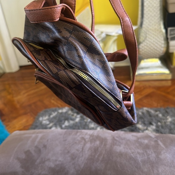 Brown Bag, good condition - Picture 3 of 5